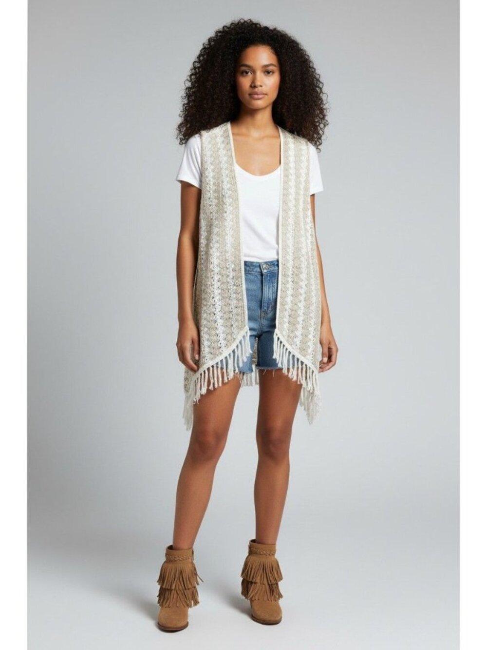 Chicos Size 2 Crochet Open Front Sleeveless Tan Vest With Fringe Detail Lightwei